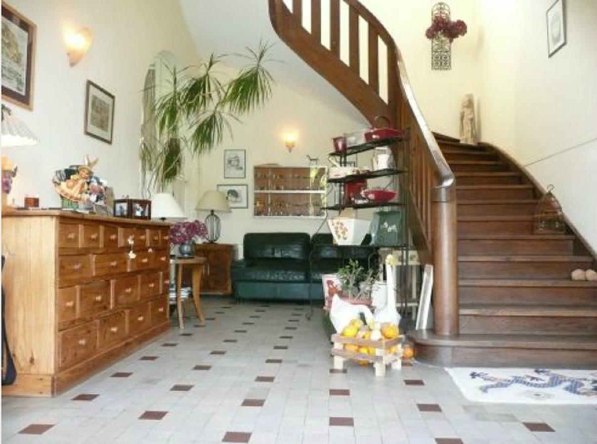 Manoir De Bois En Ardres Bed & Breakfast Exterior photo