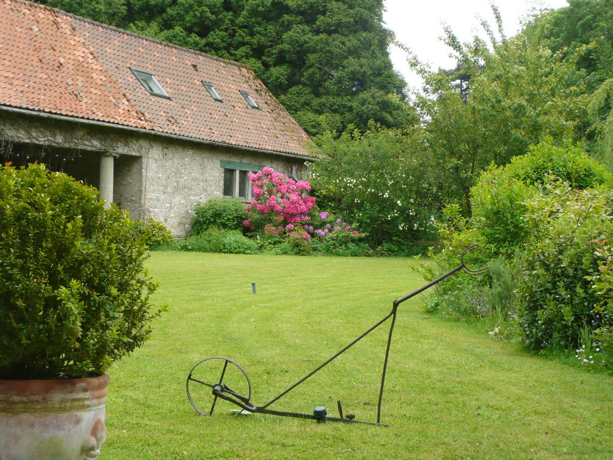 Manoir De Bois En Ardres Bed & Breakfast Exterior photo